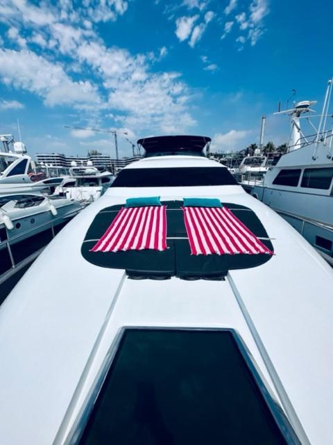 Hotel Motoryacht 21 Avec Equipage Barcelona Zewnętrze zdjęcie