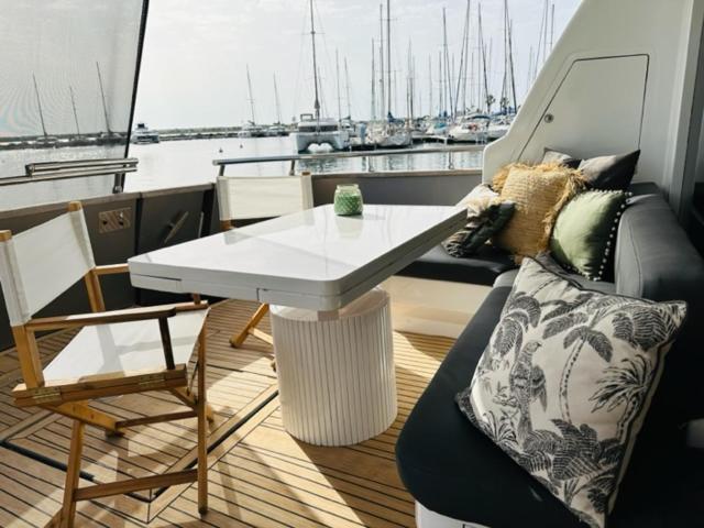 Hotel Motoryacht 21 Avec Equipage Barcelona Zewnętrze zdjęcie