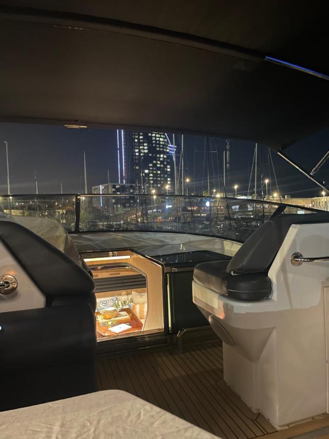 Hotel Motoryacht 21 Avec Equipage Barcelona Zewnętrze zdjęcie